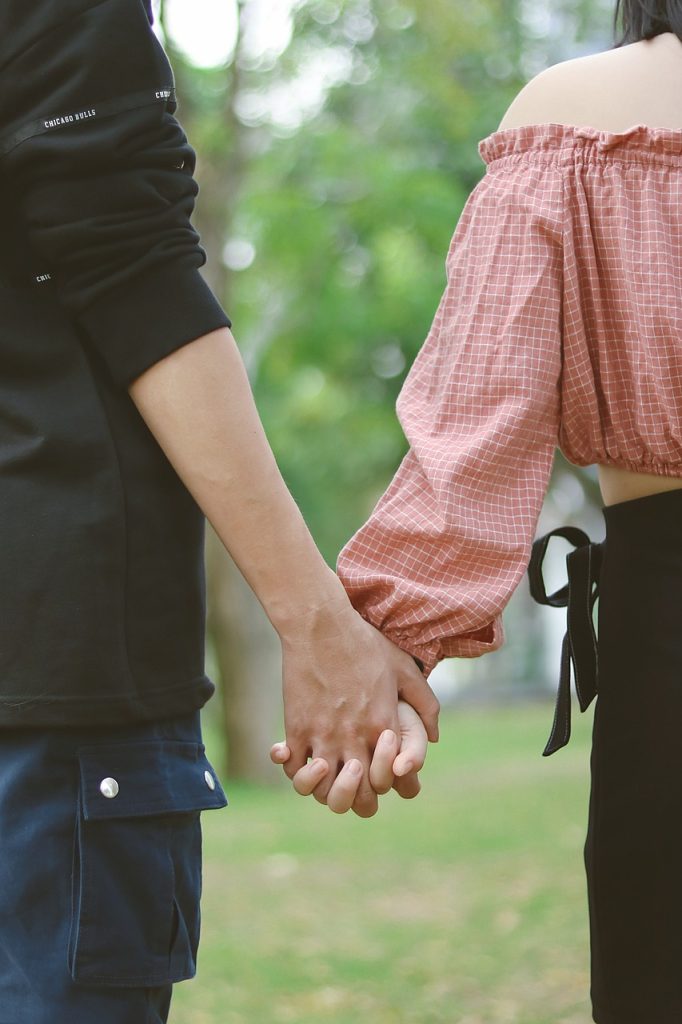 couple-6976409_1280